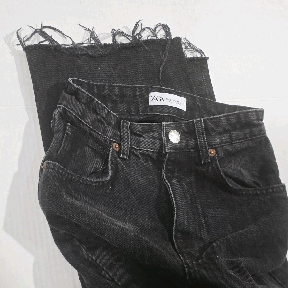 Zara Jeans Womens Size 0 Black Wide Leg High Rise Full Length Raw Hem